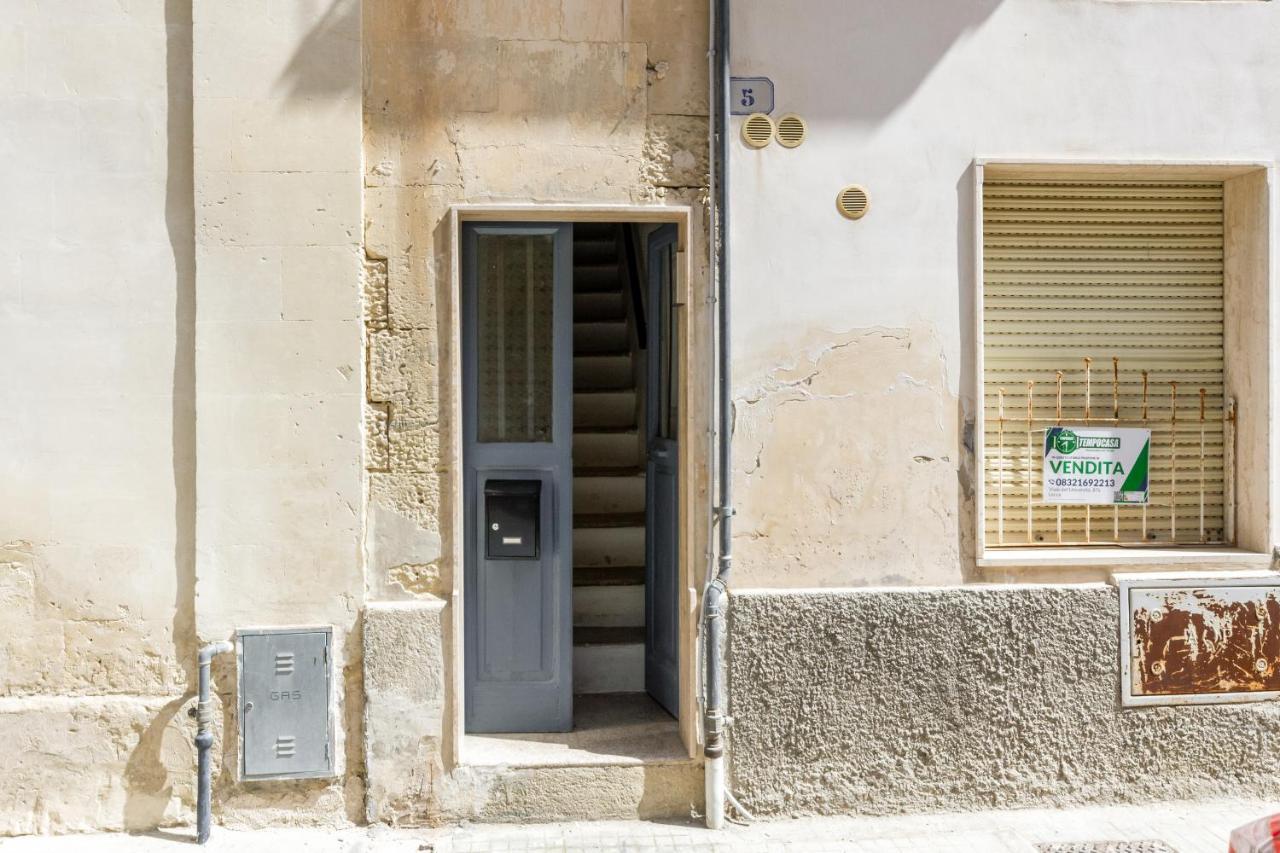Lecce Center Charming Flat With Terrace Apartment ภายนอก รูปภาพ
