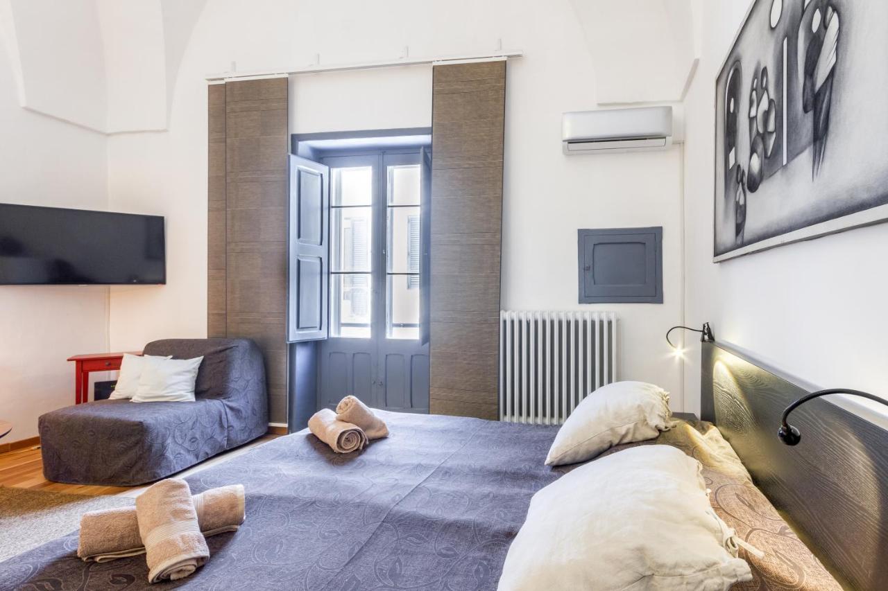 Lecce Center Charming Flat With Terrace Apartment ภายนอก รูปภาพ