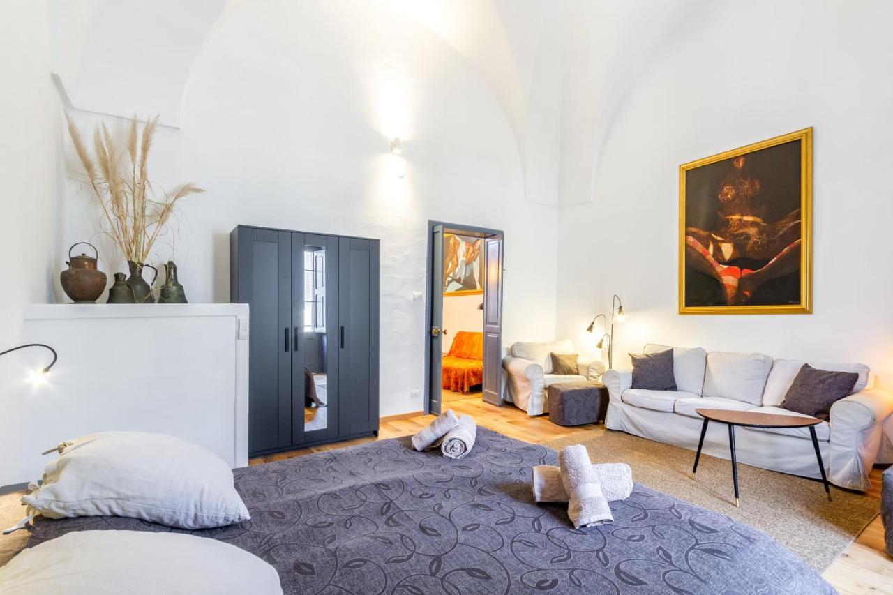 Lecce Center Charming Flat With Terrace Apartment ภายนอก รูปภาพ