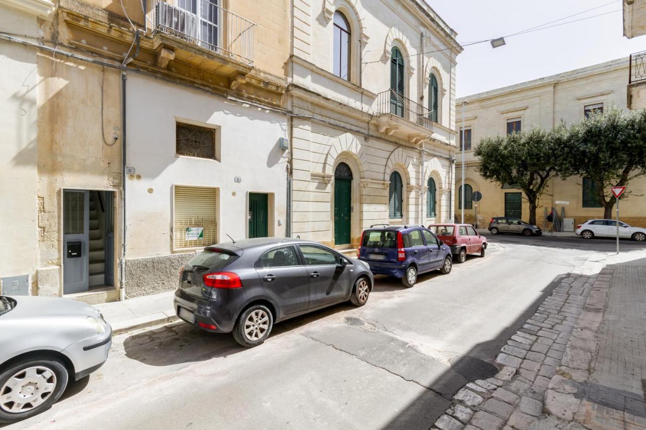 Lecce Center Charming Flat With Terrace Apartment ภายนอก รูปภาพ