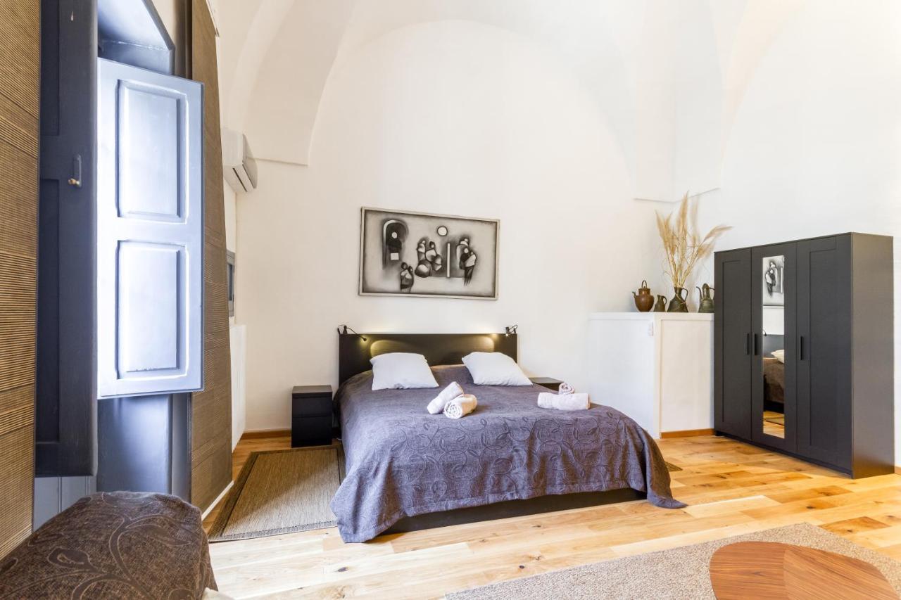 Lecce Center Charming Flat With Terrace Apartment ภายนอก รูปภาพ