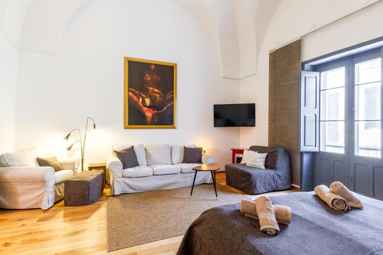 Lecce Center Charming Flat With Terrace Apartment ภายนอก รูปภาพ